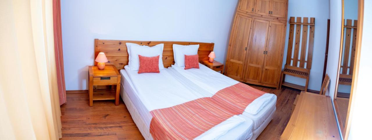 Two Bedroom Apartments In Murphys Lodge Bansko Exterior photo